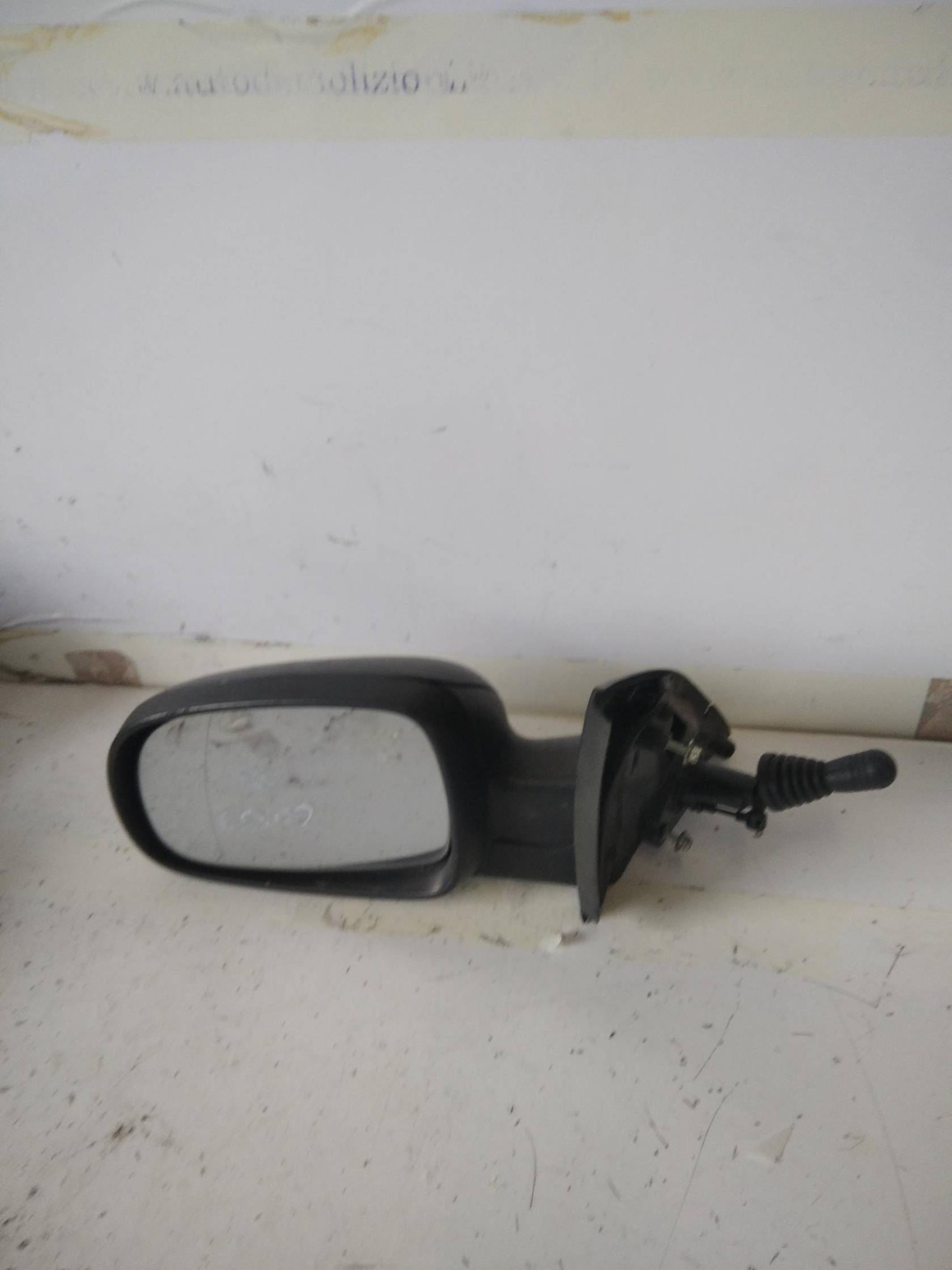 Retrovisore est. sx.